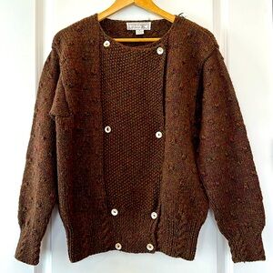 Tricots St Raphael 100% wool hand-knit brown sweater, made in Uruguay
